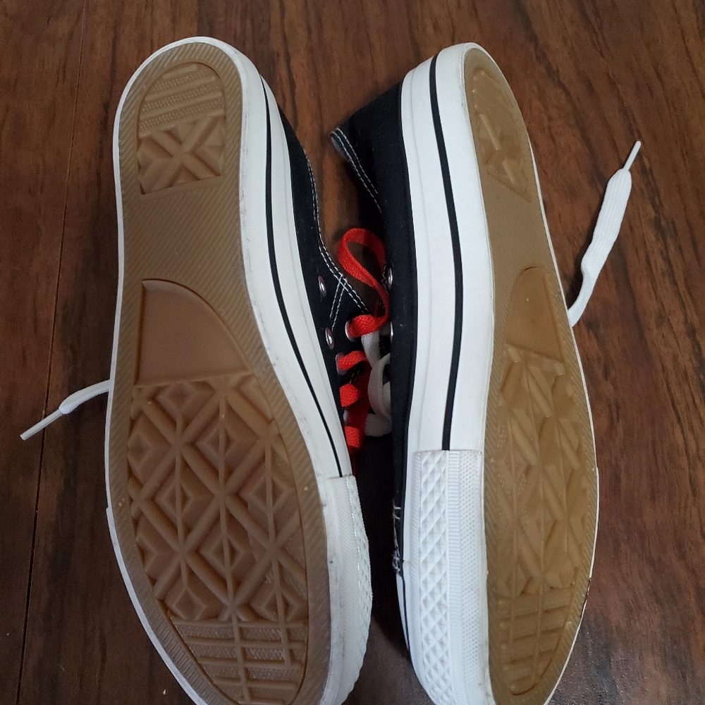 Husker shoes